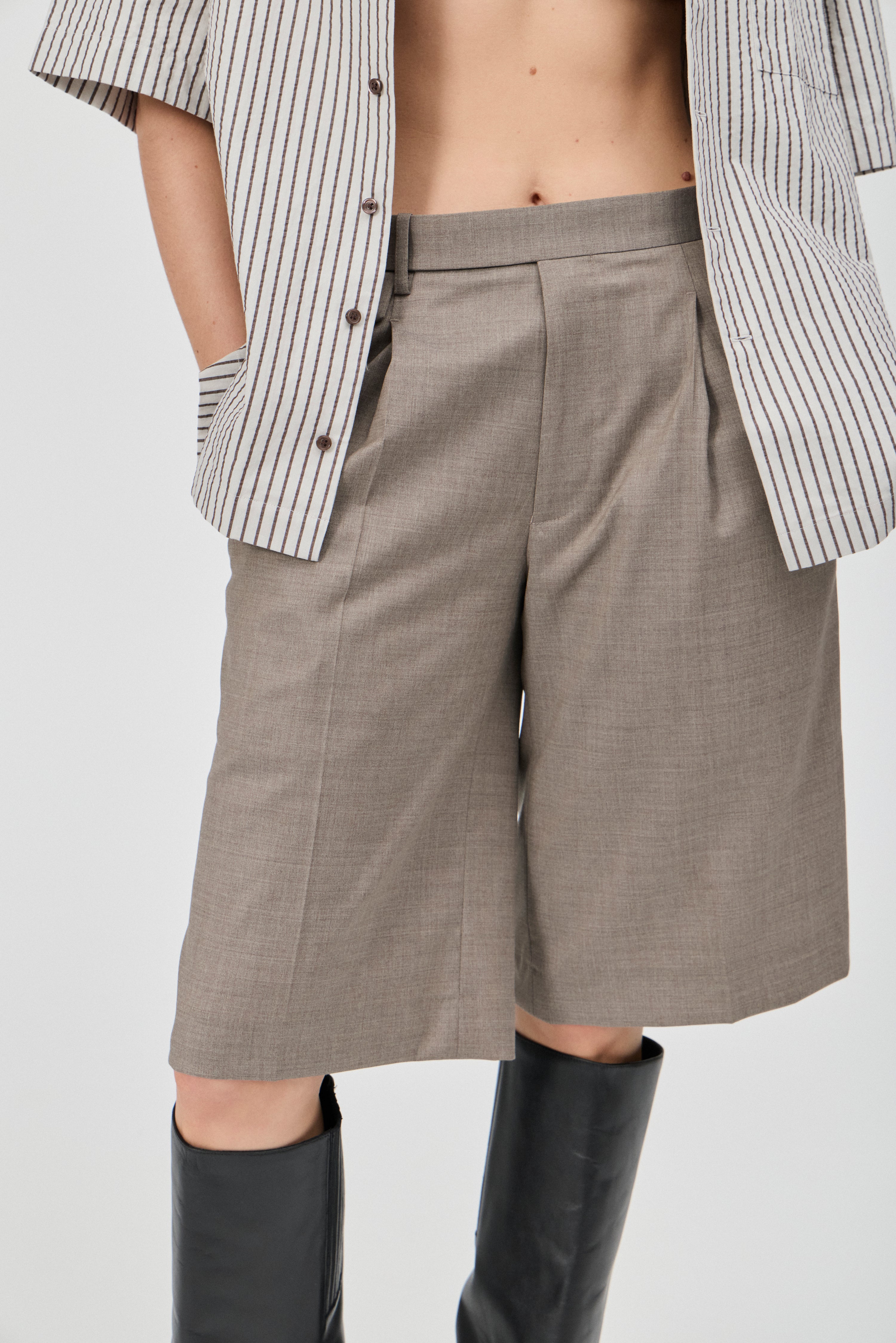 Women's Mid Rise Bermuda Short